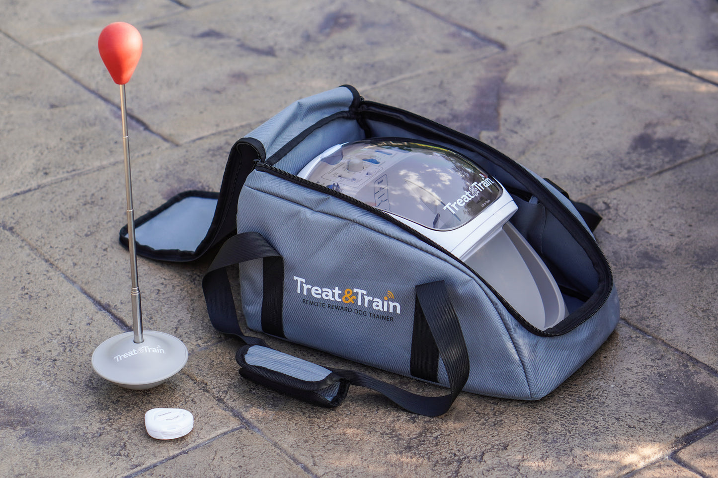 Treat&Train® Remote Dog Trainer with Carry Bag